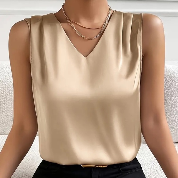 Tops - Elegant V-Neck Tank Top